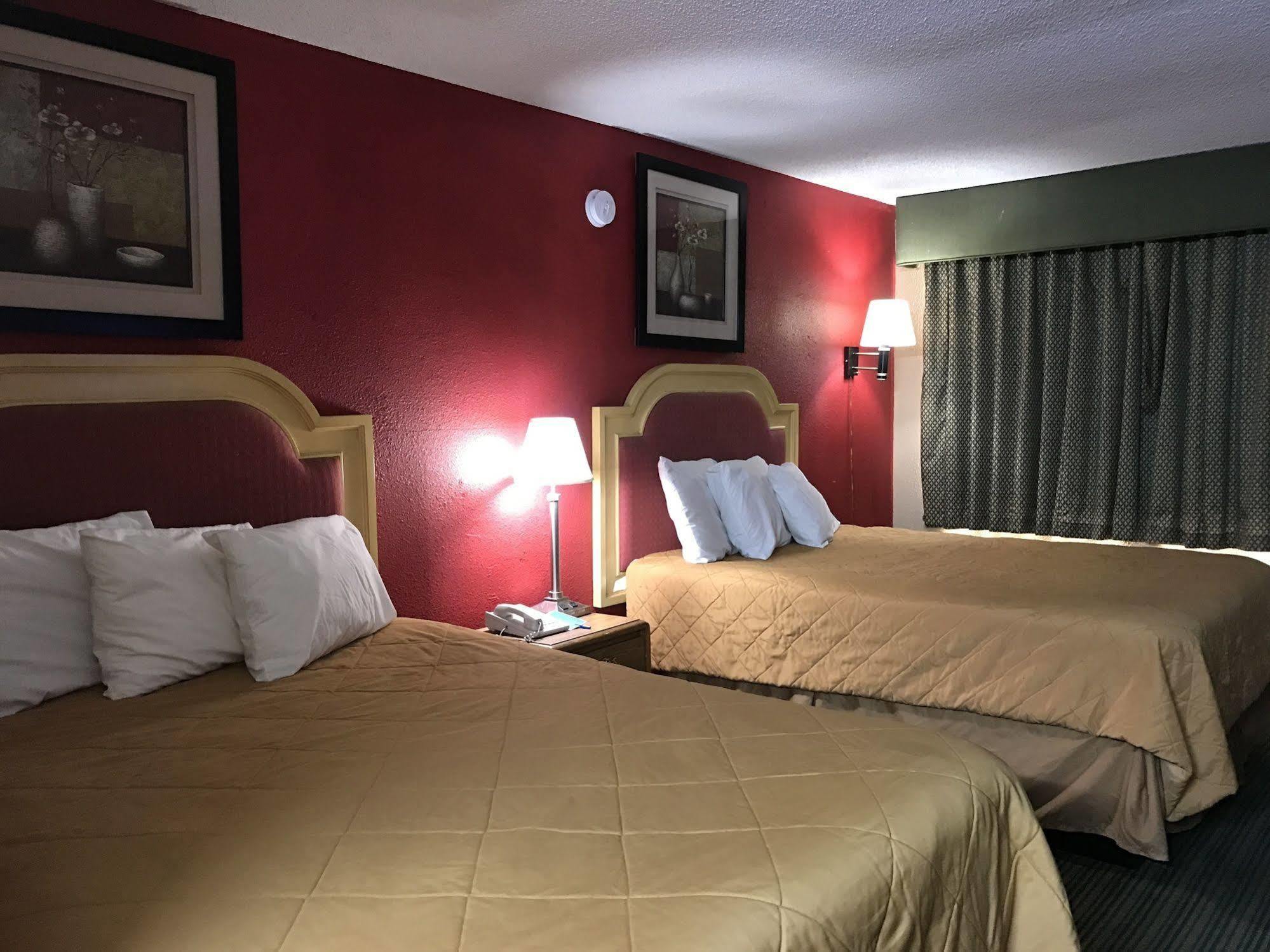Rodeway Inn Hazlehurst Exterior foto